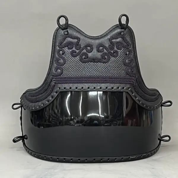 GO DO Standard Type Single Item Black Resin Chest Genuine S-Shaped Cloud Includes string